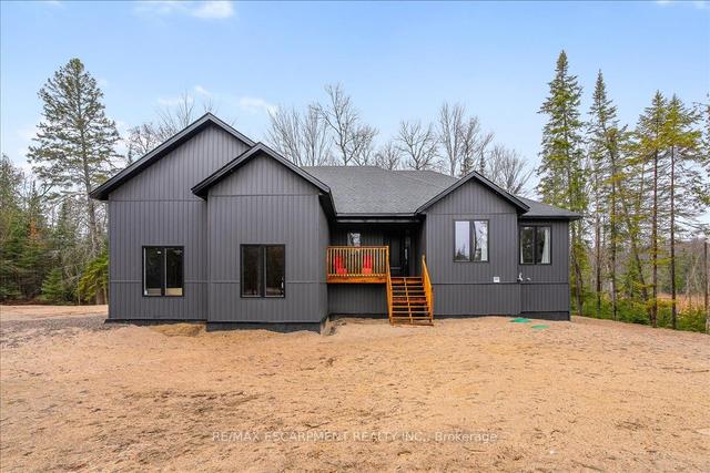 12407 County Road 503, House detached with 3 bedrooms, 3 bathrooms and 8 parking in Highlands East ON | Image 23