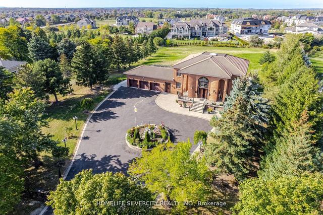 34 Estateview Circ, House detached with 5 bedrooms, 5 bathrooms and 25 parking in Brampton ON | Image 1