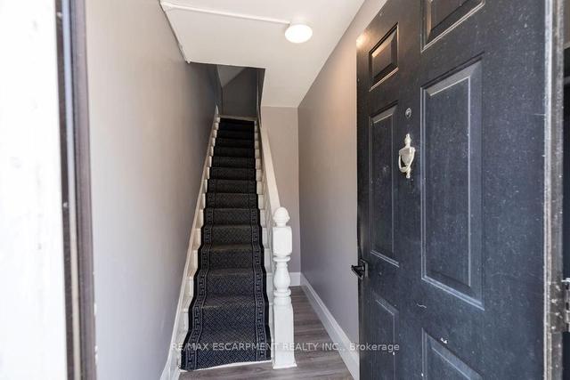 49 Jarvis St, House detached with 1 bedrooms, 2 bathrooms and 1 parking in Brantford ON | Image 10