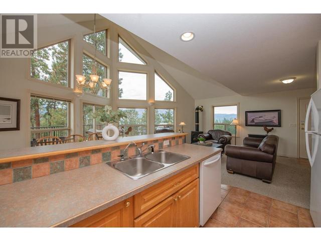 16490 Commonage Road, House detached with 4 bedrooms, 3 bathrooms and 1 parking in Lake Country BC | Image 19