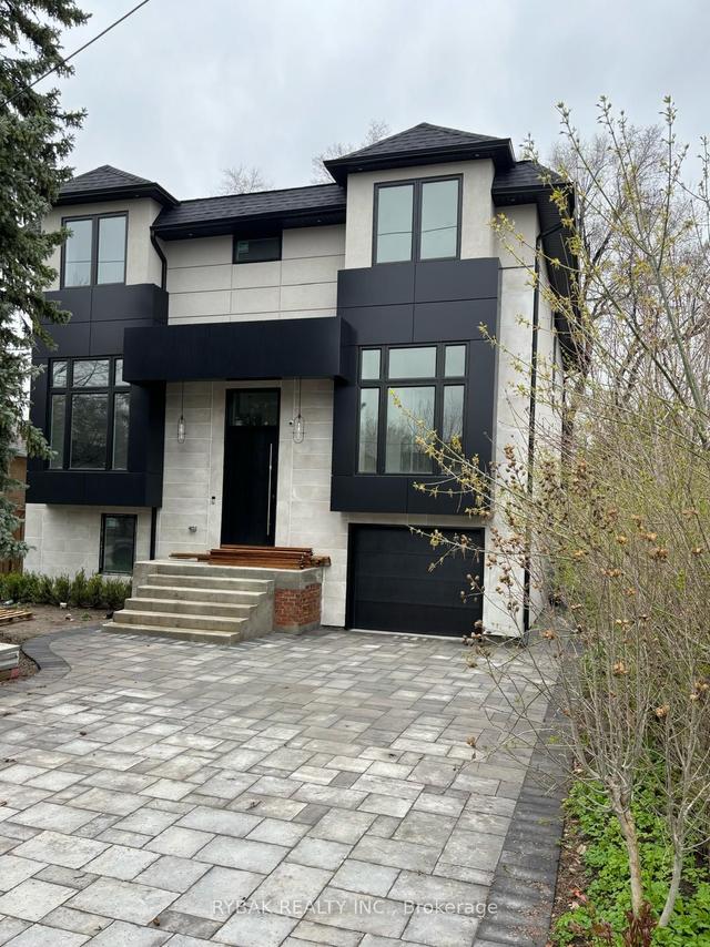 100 Charleswood Dr, House detached with 5 bedrooms, 8 bathrooms and 5 parking in Toronto ON | Image 1