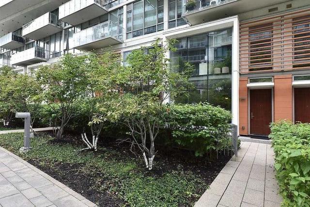 th123 - 29 Queens Quay E, Townhouse with 3 bedrooms, 4 bathrooms and 1 parking in Toronto ON | Image 23