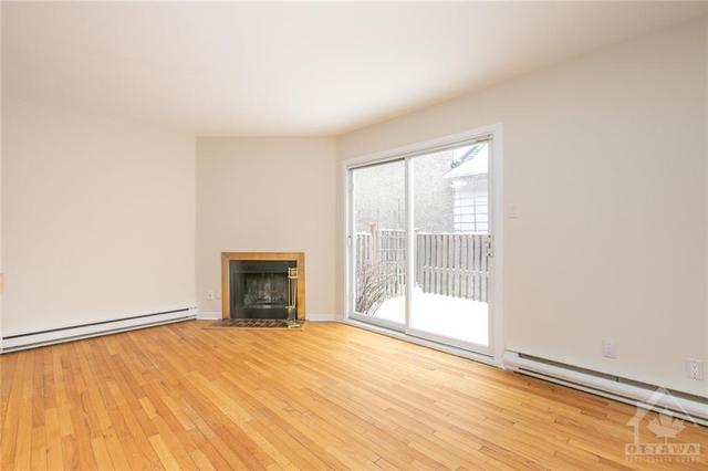 5 - 319 Mackay Street, Townhouse with 3 bedrooms, 2 bathrooms and 1 parking in Ottawa ON | Image 11