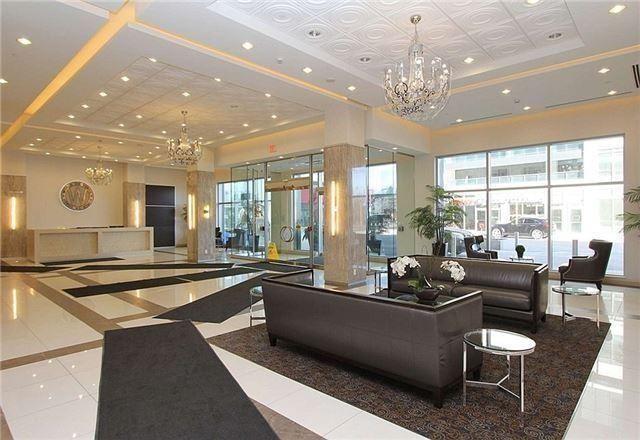 Ph101 - 7171 Yonge St, Condo with 3 bedrooms, 2 bathrooms and 1 parking in Markham ON | Image 3