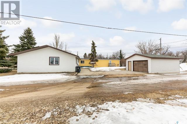 116 Bates Street, House detached with 2 bedrooms, 1 bathrooms and null parking in Earl Grey SK | Image 24