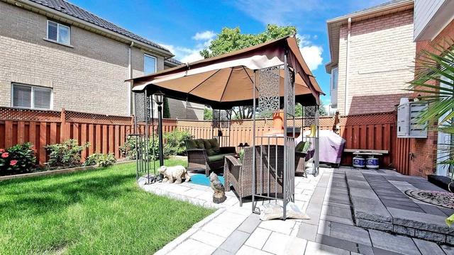 19 Hillpath Cres, House detached with 3 bedrooms, 4 bathrooms and 6 parking in Brampton ON | Image 33