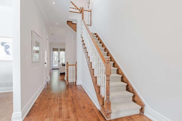 12 Reid Manr, House detached with 4 bedrooms, 4 bathrooms and 3 parking in Toronto ON | Image 30