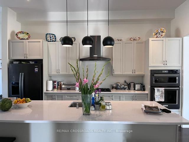 3 Larkin Lane, House detached with 4 bedrooms, 5 bathrooms and 4 parking in Clarington ON | Image 3