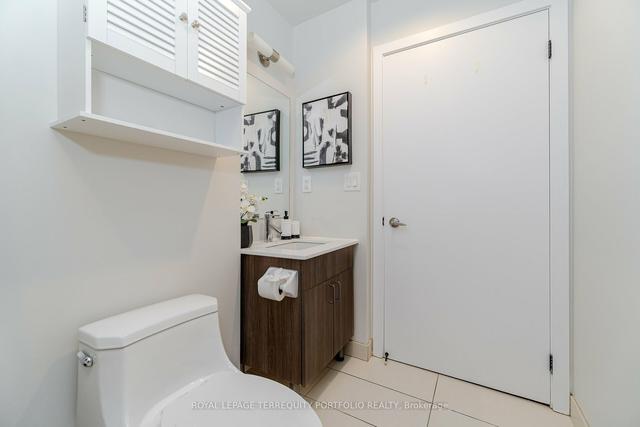 3709 - 426 University Ave, Condo with 1 bedrooms, 1 bathrooms and 0 parking in Toronto ON | Image 15