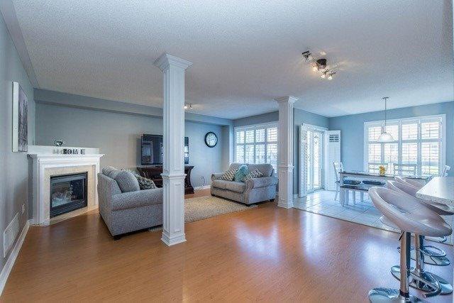 7 Colbeck Cres, House detached with 3 bedrooms, 3 bathrooms and 4 parking in Brampton ON | Image 3