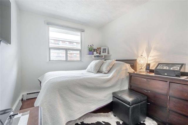 207 - 30 Summit Ave, Condo with 1 bedrooms, 1 bathrooms and 1 parking in Hamilton ON | Image 6