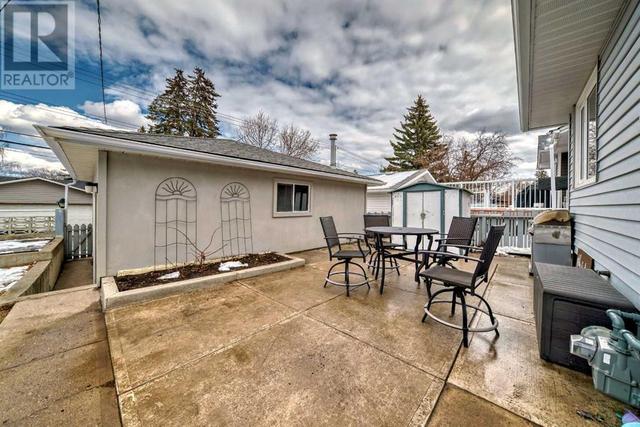 110 Warwick Drive Sw, House detached with 1 bedrooms, 1 bathrooms and 5 parking in Calgary AB | Image 45