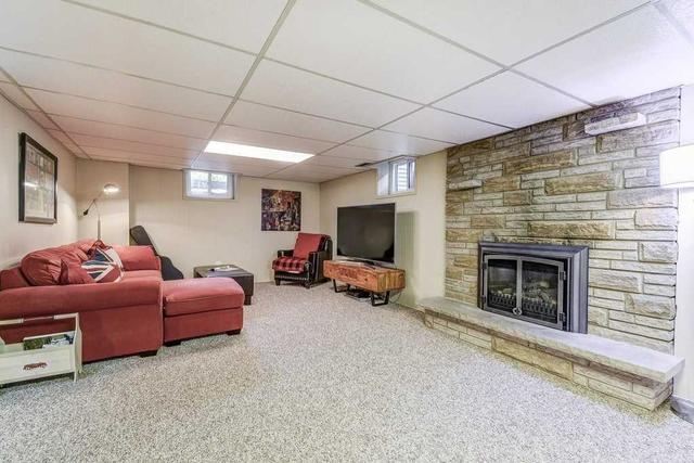 407 Rossmore Blvd, House detached with 4 bedrooms, 3 bathrooms and 6 parking in Burlington ON | Image 27