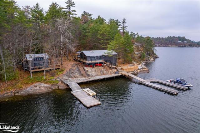 10352 Georgian Bay Shore, House detached with 3 bedrooms, 2 bathrooms and null parking in Georgian Bay ON | Image 1