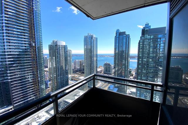 3805 - 25 Telegram Mews, Condo with 1 bedrooms, 1 bathrooms and 1 parking in Toronto ON | Image 7