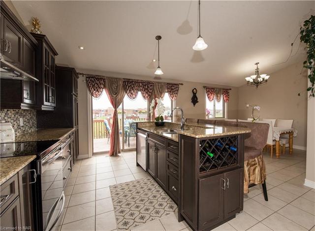 8654 Mcgarry Drive, House detached with 5 bedrooms, 3 bathrooms and 5 parking in Niagara Falls ON | Image 11