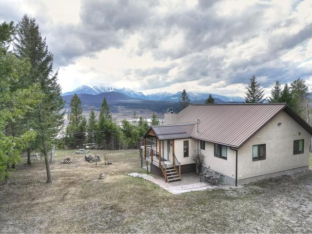 2360/2380 Highway 95, House detached with 4 bedrooms, 3 bathrooms and null parking in East Kootenay G BC | Image 54