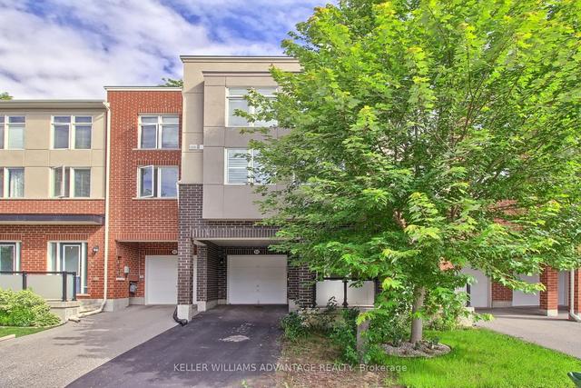 94 Heron Park Pl, House attached with 3 bedrooms, 3 bathrooms and 2 parking in Toronto ON | Image 1