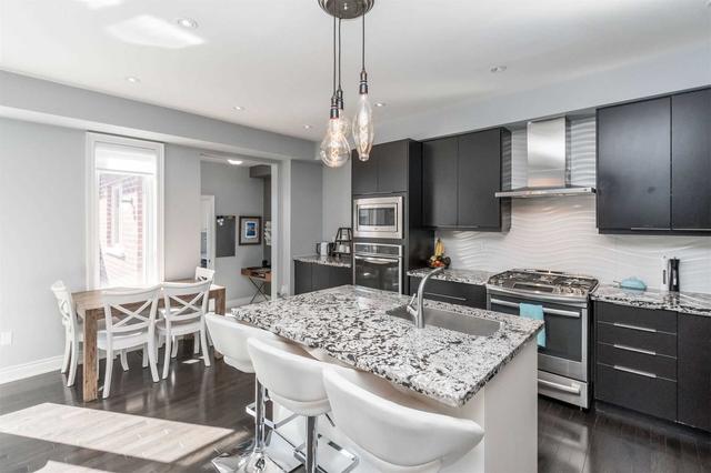 114 Barons St, House semidetached with 4 bedrooms, 5 bathrooms and 3 parking in Vaughan ON | Image 3