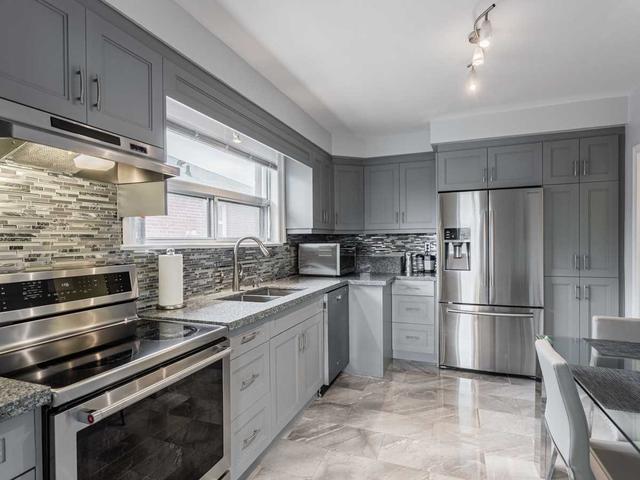 178 Brighton Ave, House detached with 3 bedrooms, 2 bathrooms and 4 parking in Toronto ON | Image 4