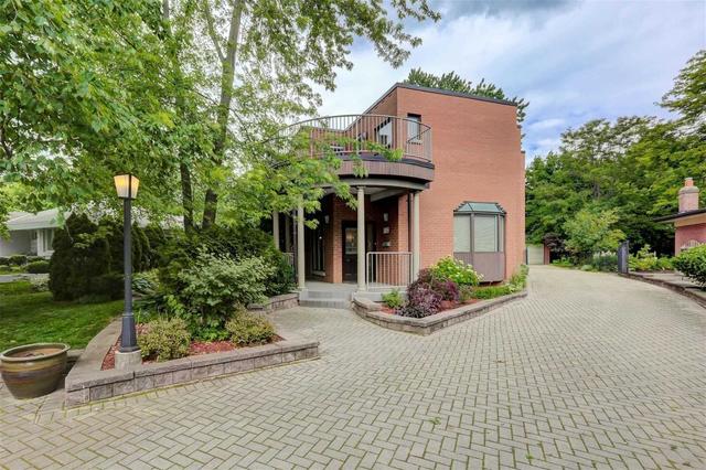 112 Rathburn Rd, House detached with 4 bedrooms, 5 bathrooms and 8 parking in Toronto ON | Image 1