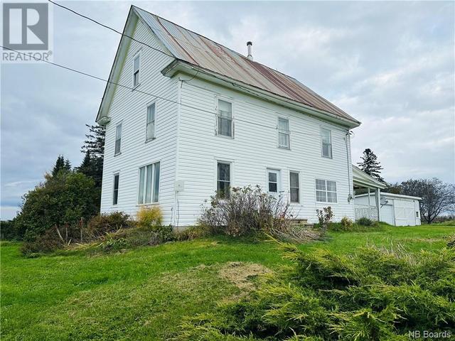 738 Wilmot Road, House detached with 4 bedrooms, 2 bathrooms and null parking in Simonds NB | Image 1