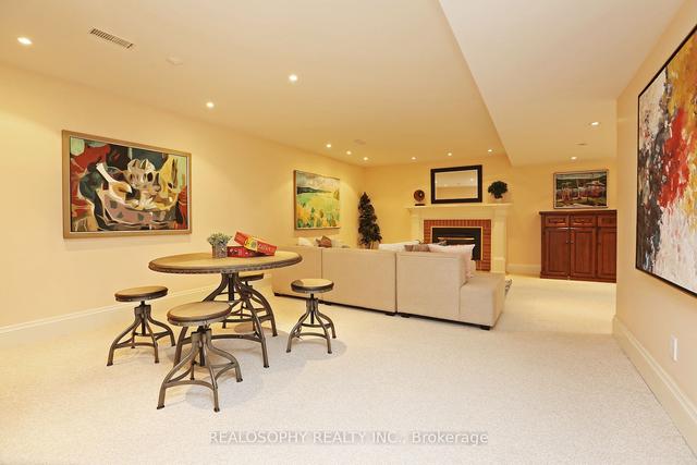 7 Purling Pl, House detached with 3 bedrooms, 5 bathrooms and 6 parking in Toronto ON | Image 19