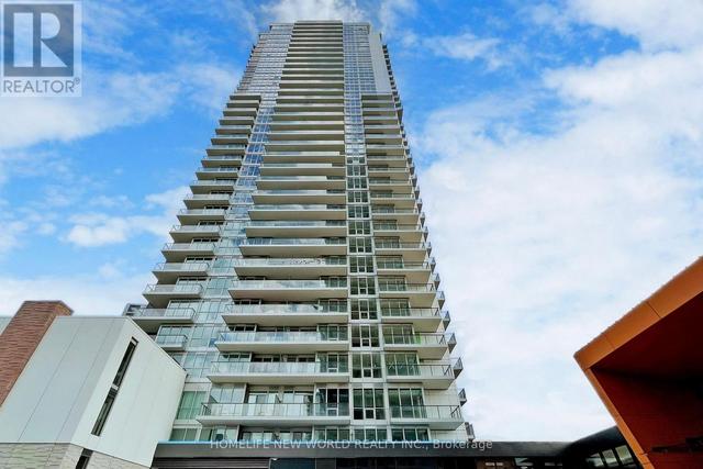 3302 - 95 Mcmahon Dr, Condo with 3 bedrooms, 3 bathrooms and 1 parking in Toronto ON | Image 2