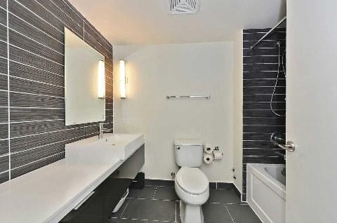 533 - 5 Hanna Ave, Condo with 1 bedrooms, 2 bathrooms and 1 parking in Toronto ON | Image 6