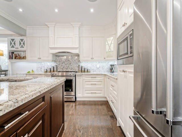 1265 Lorne Park Rd, House detached with 3 bedrooms, 4 bathrooms and 5 parking in Mississauga ON | Image 4