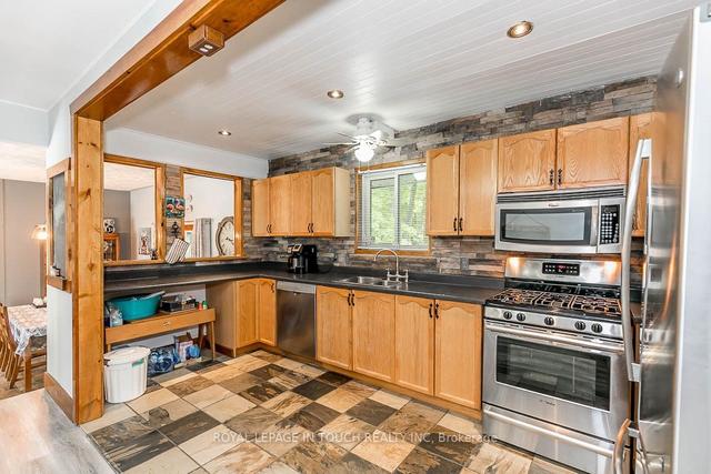 2 Ojibway Crt, House detached with 2 bedrooms, 2 bathrooms and 2 parking in Tiny ON | Image 3