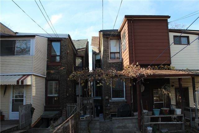 423 Ossington Ave, House attached with 3 bedrooms, 2 bathrooms and 2 parking in Toronto ON | Image 6