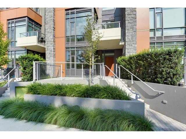 102 - 680 Seylynn Crescent, House attached with 2 bedrooms, 3 bathrooms and null parking in North Vancouver BC | Card Image