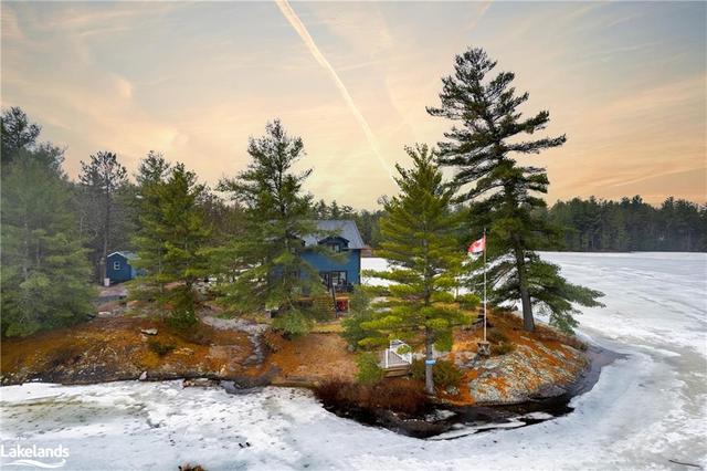 1044 Russells Lane, House detached with 4 bedrooms, 3 bathrooms and 6 parking in Gravenhurst ON | Image 46