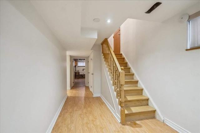 339a Windermere Ave, House detached with 3 bedrooms, 3 bathrooms and 2 parking in Toronto ON | Image 4