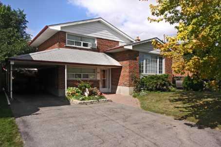 80 Lowcrest Blvd, House detached with 4 bedrooms, 2 bathrooms and 4 parking in Toronto ON | Image 1