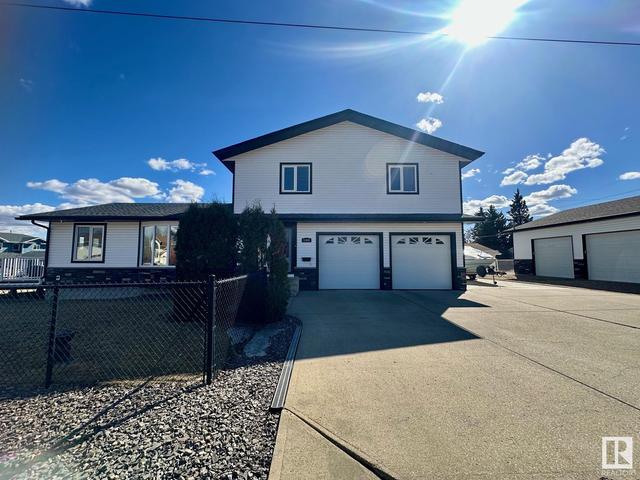 5400 46 St, House detached with 3 bedrooms, 3 bathrooms and null parking in Stony Plain AB | Image 1