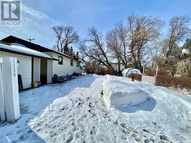120 Road Avenue, House detached with 4 bedrooms, 2 bathrooms and null parking in Langenburg SK | Image 33