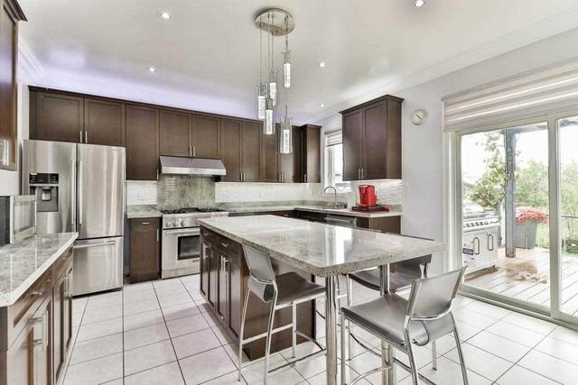 62 Oakhaven Rd, House detached with 4 bedrooms, 5 bathrooms and 4 parking in Brampton ON | Image 6