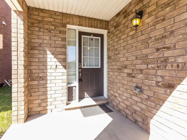 76 Memory Lane, House attached with 3 bedrooms, 3 bathrooms and 1 parking in Brampton ON | Image 3