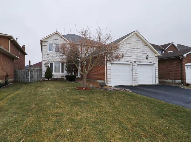 25 Eden Ave, House detached with 4 bedrooms, 4 bathrooms and 2 parking in Markham ON | Image 2