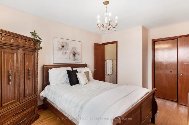 1128 Glengrove Ave W, House detached with 3 bedrooms, 4 bathrooms and 3 parking in Toronto ON | Image 11