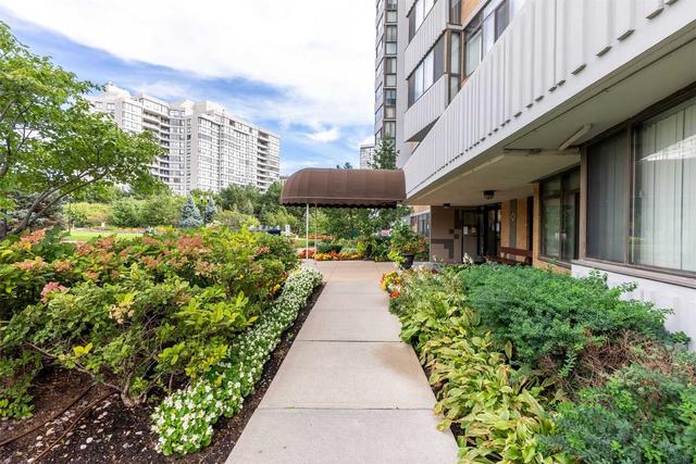 405 - 90 Fisherville Rd, Condo with 2 bedrooms, 2 bathrooms and 2 parking in Toronto ON | Image 33