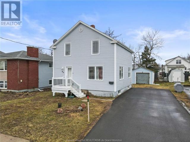 80 Oakland Ave, House detached with 4 bedrooms, 2 bathrooms and null parking in Moncton NB | Image 1