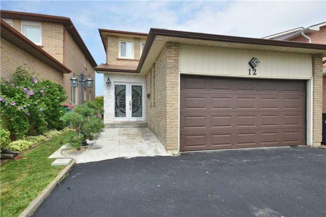 12 Schubert Cres, House detached with 3 bedrooms, 4 bathrooms and 3 parking in Brampton ON | Image 1