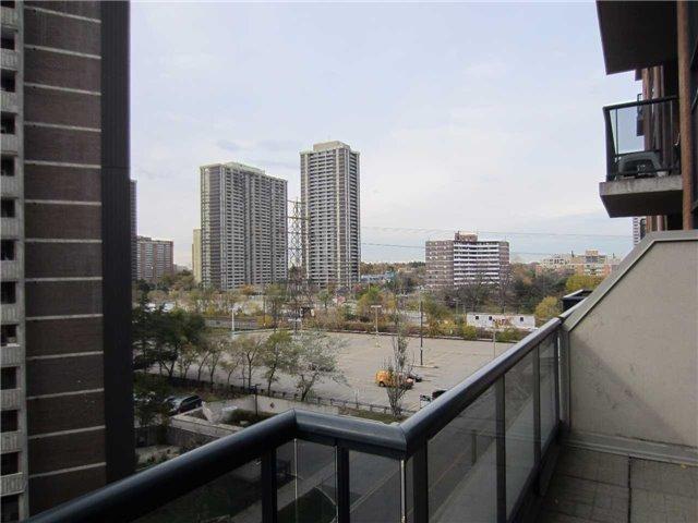 601 - 1 Lomond Dr, Condo with 2 bedrooms, 2 bathrooms and 1 parking in Toronto ON | Image 11