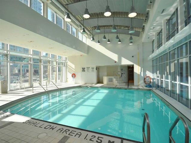 1002 - 220 Burnhamthorpe Rd W, Condo with 2 bedrooms, 2 bathrooms and 1 parking in Mississauga ON | Image 13