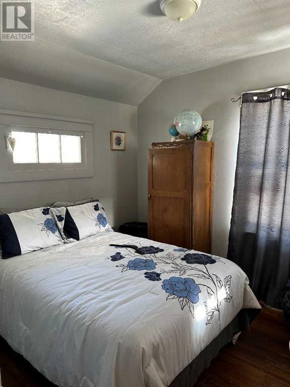 4906 51 Avenue, House detached with 1 bedrooms, 1 bathrooms and 7 parking in Olds AB | Image 16