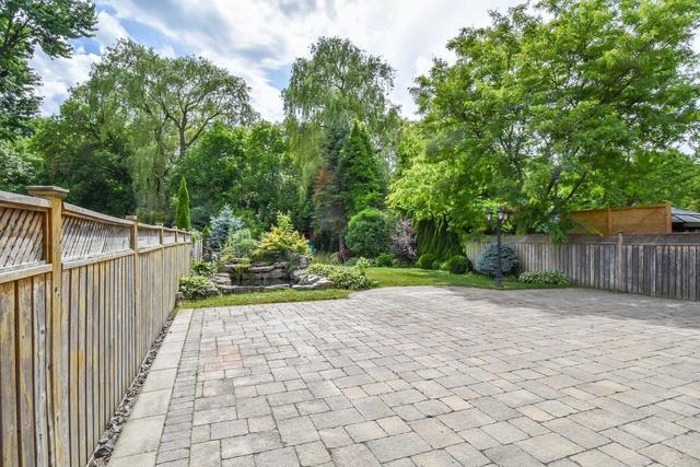 1642 Barbertown Rd, House detached with 4 bedrooms, 3 bathrooms and 8 parking in Mississauga ON | Image 22