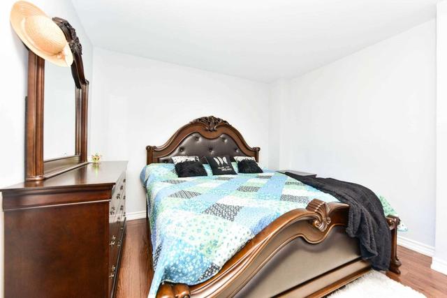 8 - 7255 Dooley Dr, Townhouse with 3 bedrooms, 4 bathrooms and 3 parking in Mississauga ON | Image 6